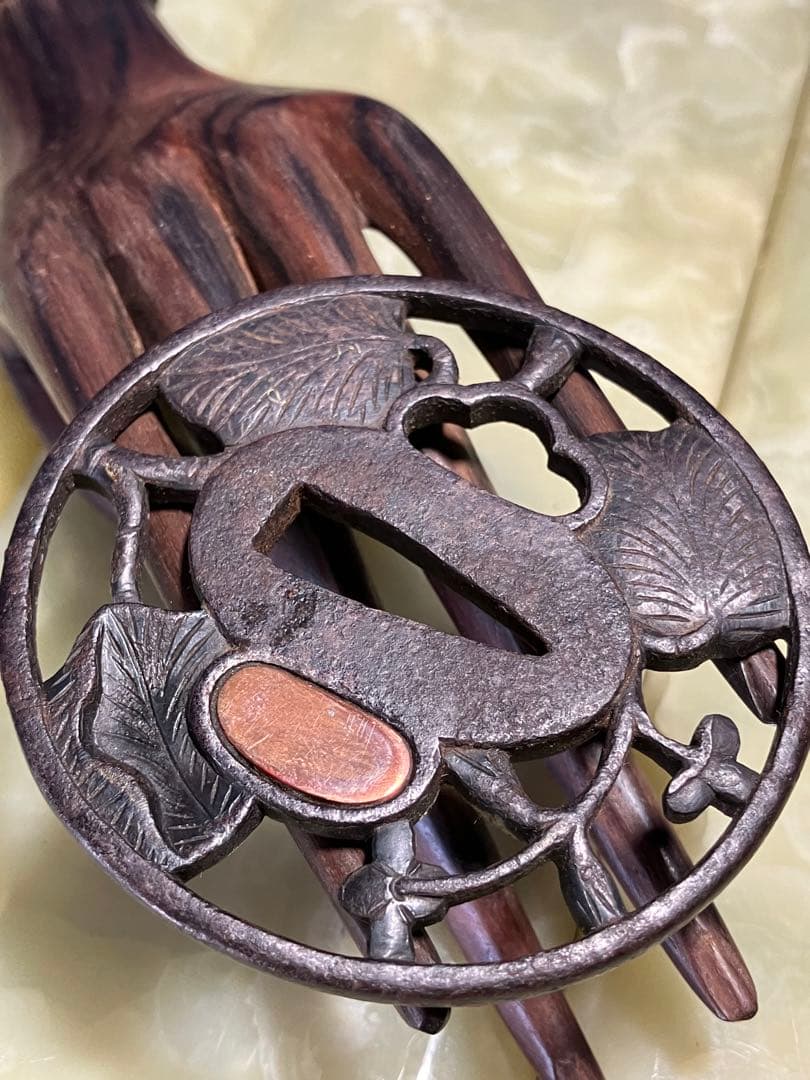 鍔　日本刀鍔　透かし　金象嵌　長州住友正