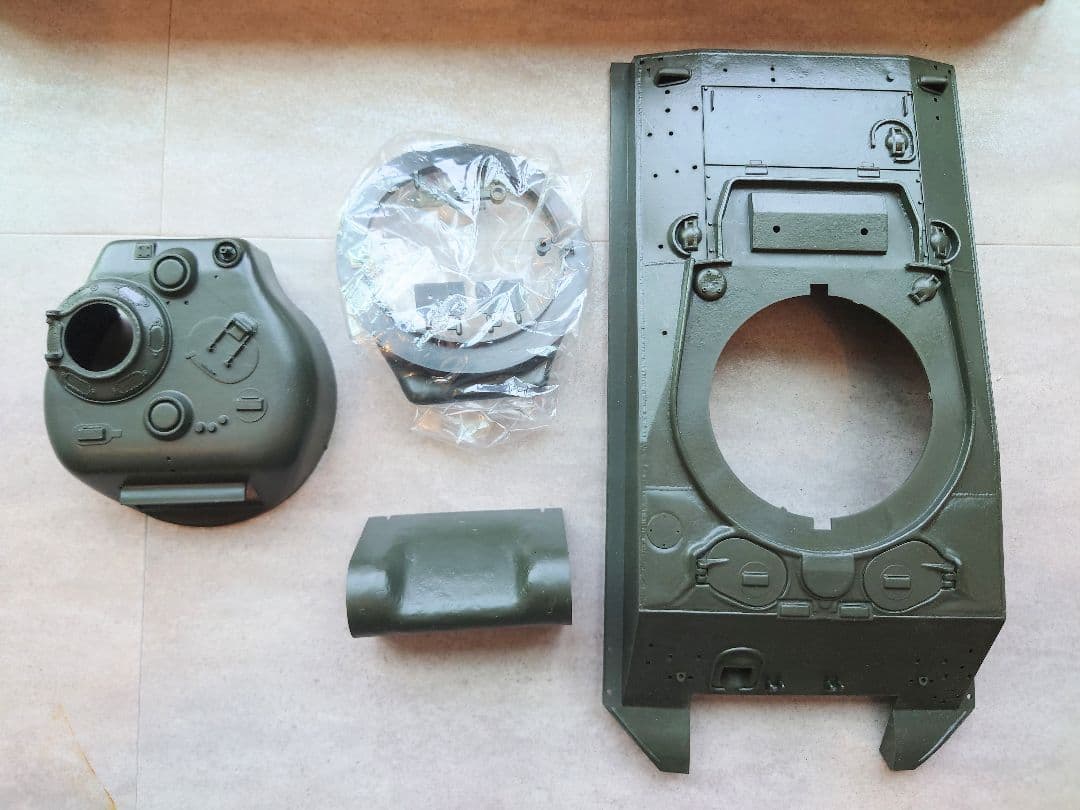 1974年タミヤ 初代ラジコン 1/16 M4シャーマン105mm榴弾砲 未組立