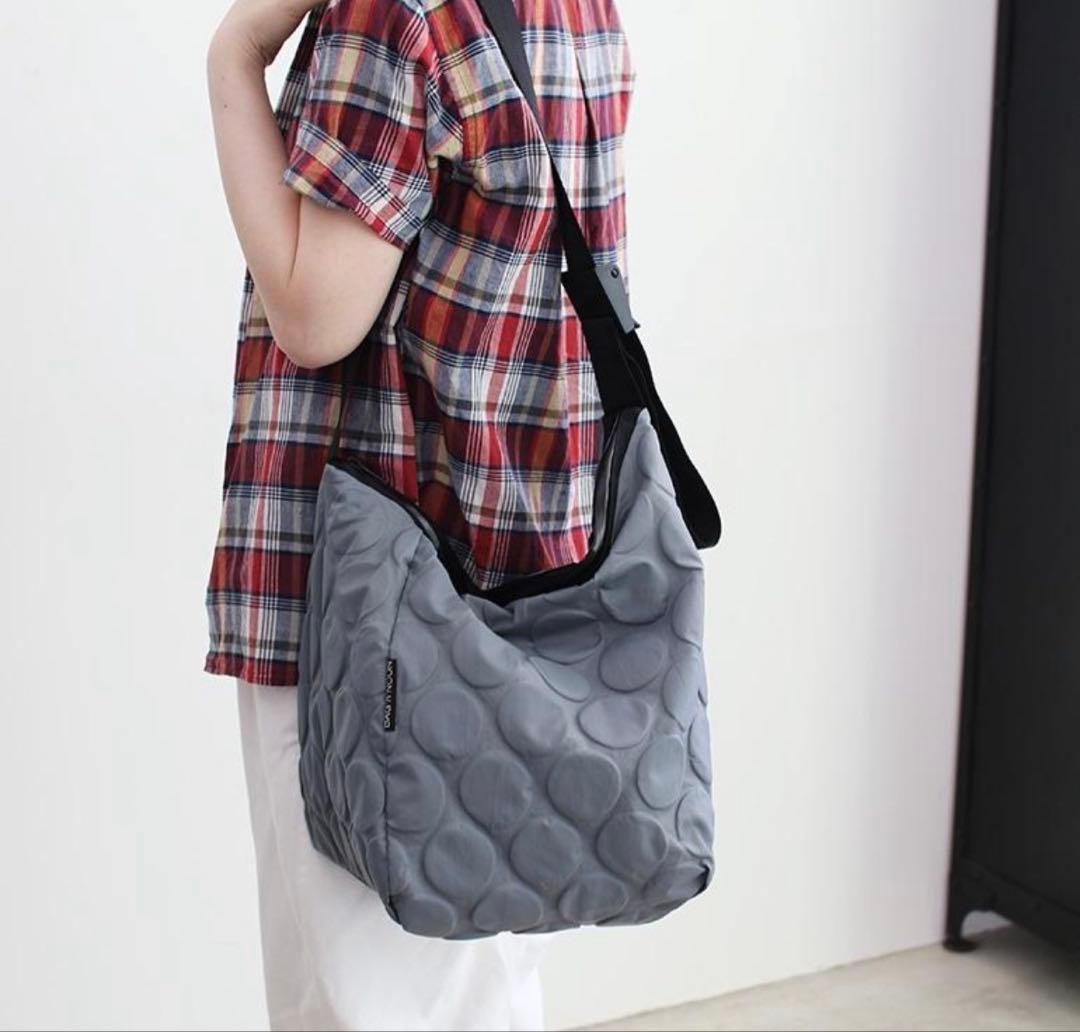 バッグンナウン ショルダーバッグ