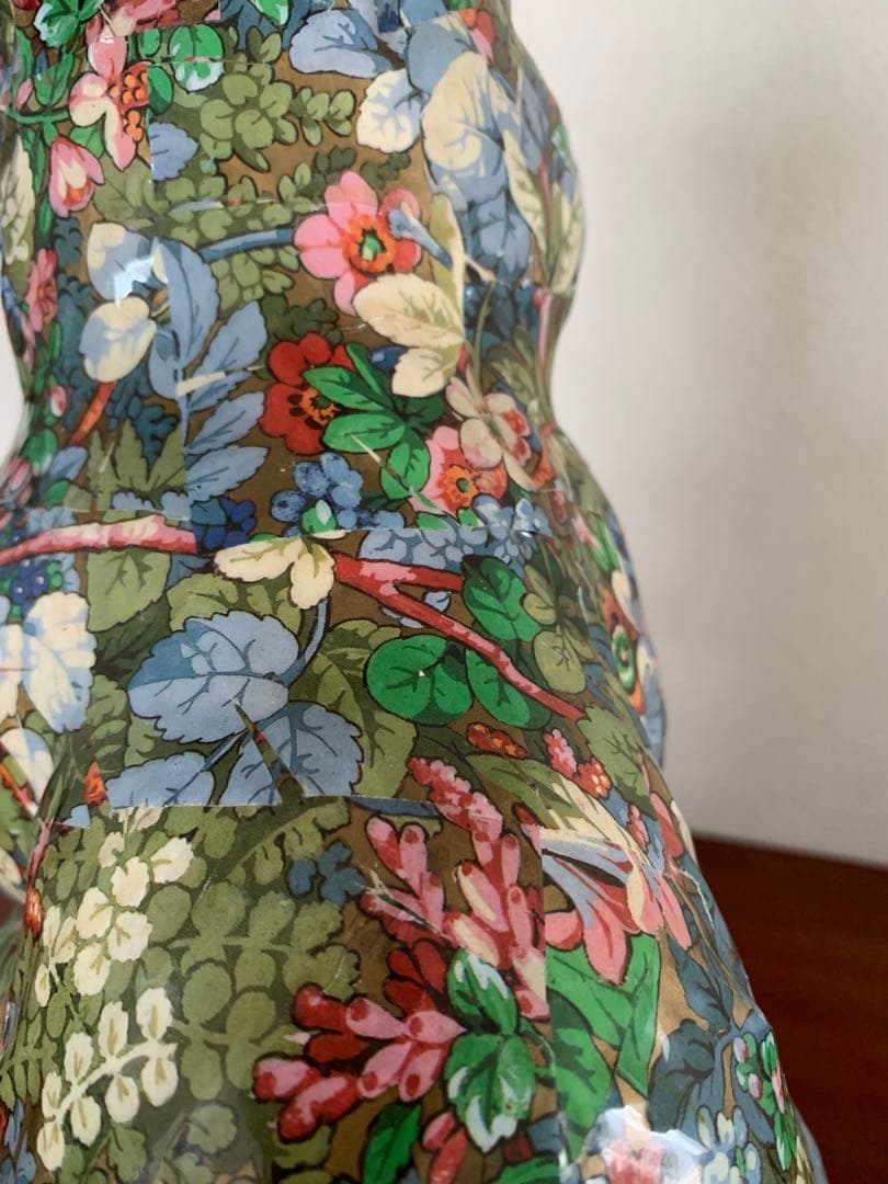 ポーセリン製　うさぎ　フィギュリン　大