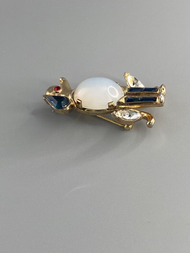 lotuscloud 2450⭐️TRIFARI トリファリ ブローチ ビンテージ