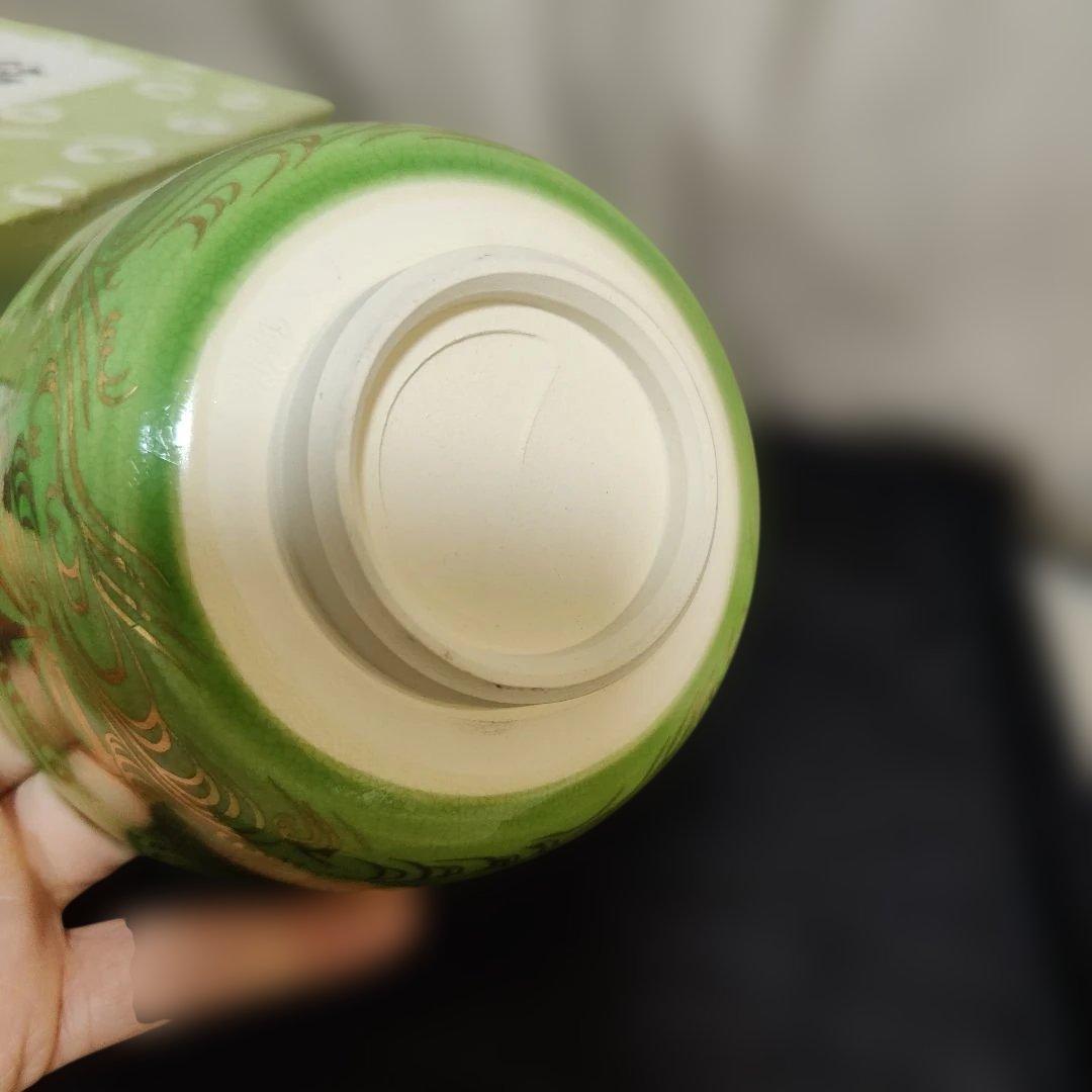 京焼　清水焼　宮地英香 造　　茶碗 金色
