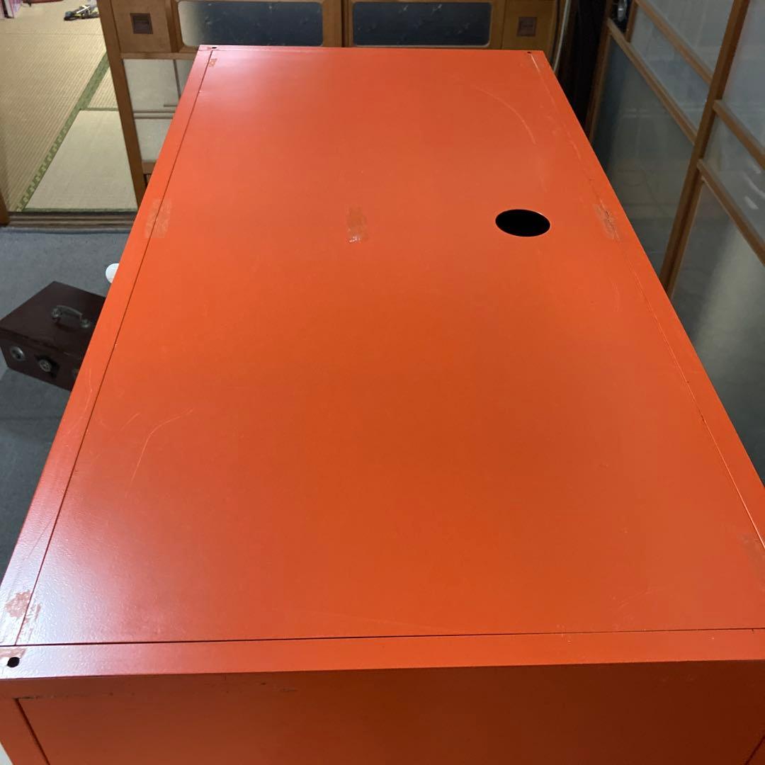 ポップ家具　店舗什器　非売品　au スチール棚