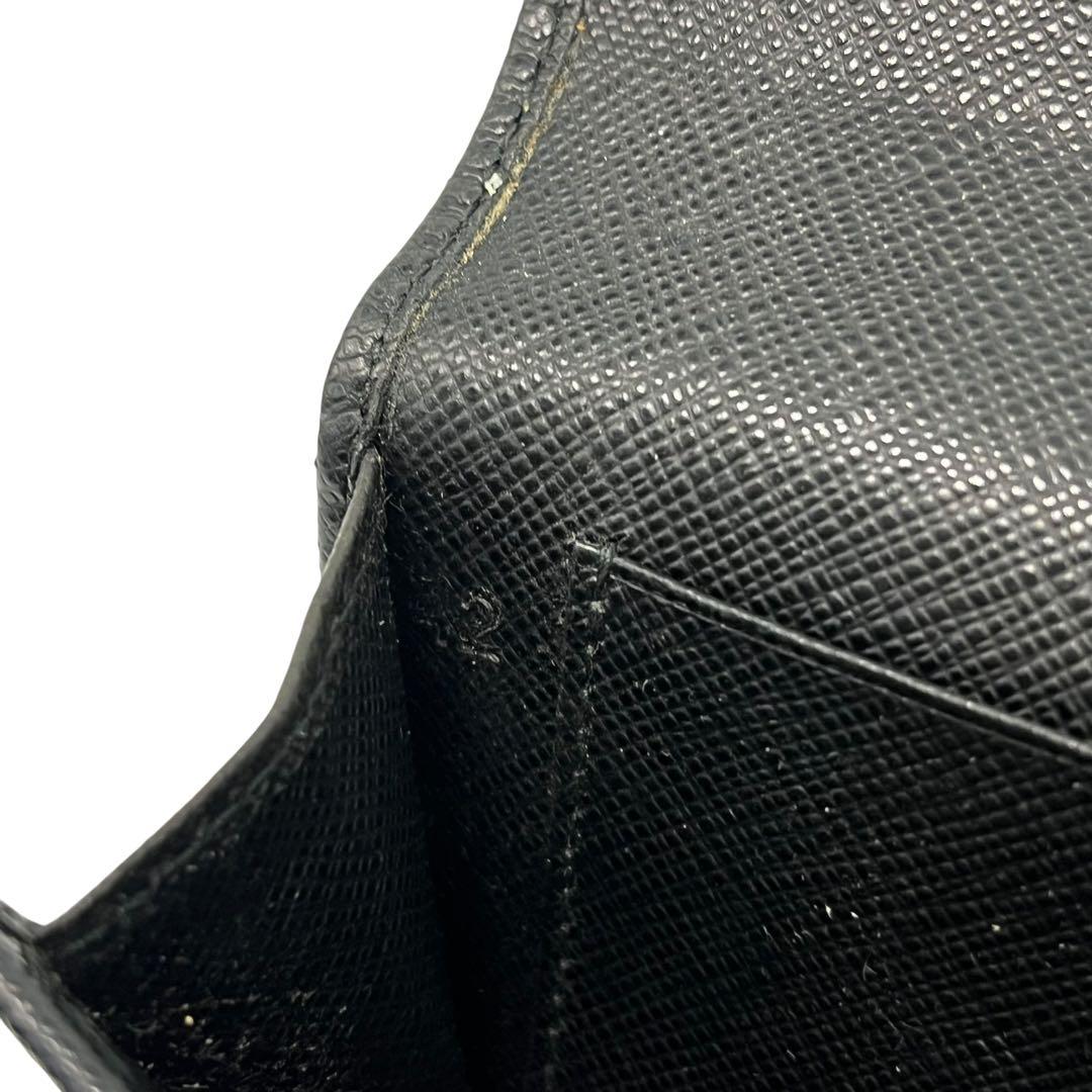 極美✨プラダ ケース ミニ財布 サフィアーノレザー ロゴ金具 ブラック