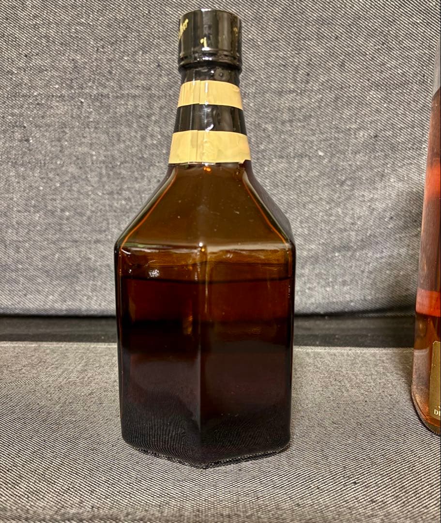 ジョニーウォーカー　1クォートボトルなど　ウイスキー古酒　3本セット　未開封