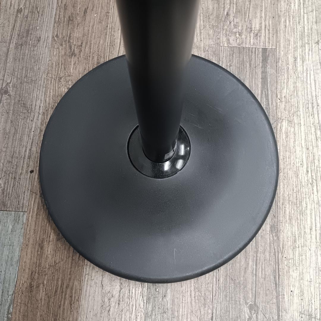 オカムラ　ピルエット　昇降　回転　スツール　スイング脚　グレー　ブラック脚