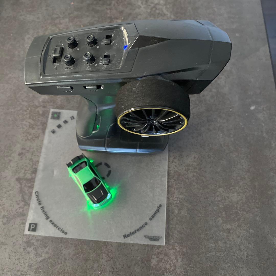 Turbo Racing 1/76 C64-GN ドリフトカー グリーン