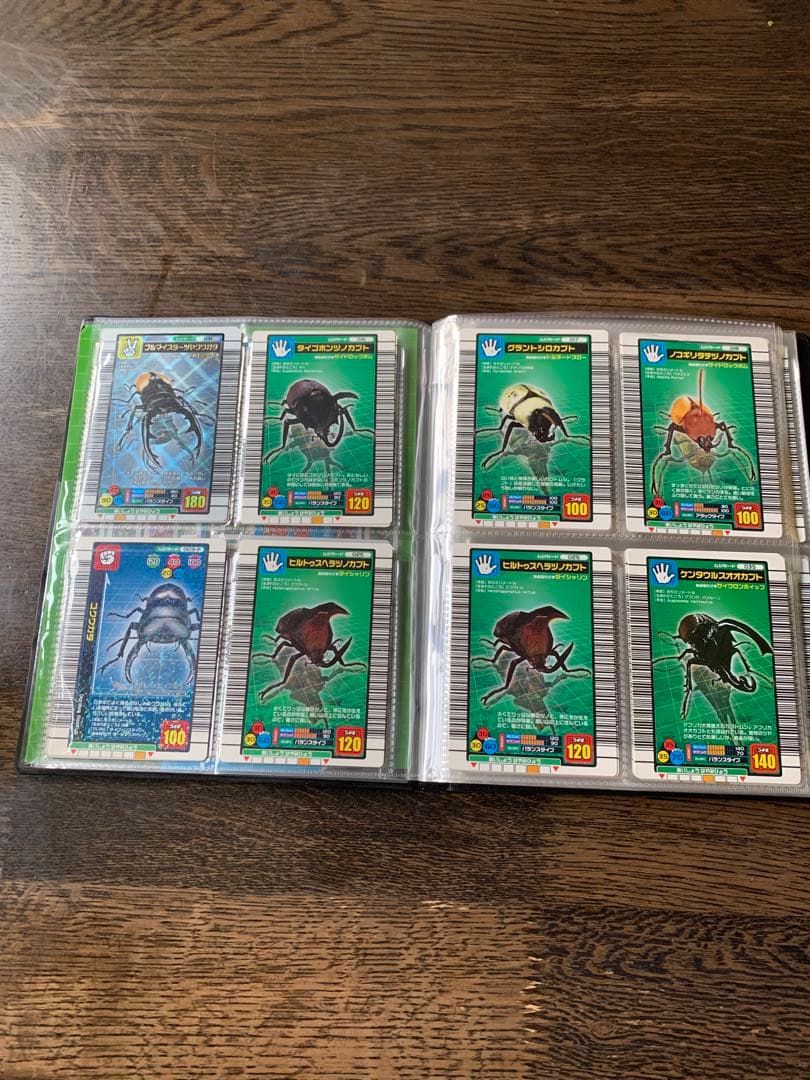 ムシキングカード。カードホルダーセット