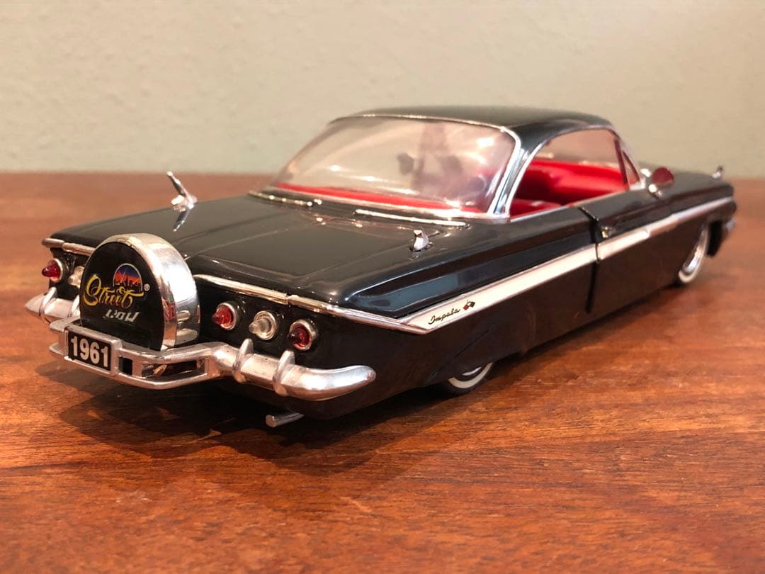 1961 シボレー インパラ JADA TOYsミニカー
