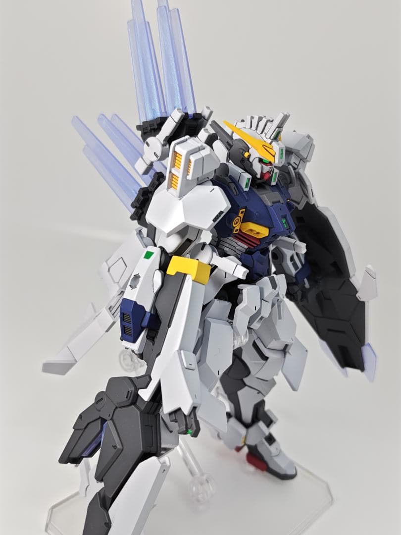 ガンプラ　HGガンダムジリウス　完成品