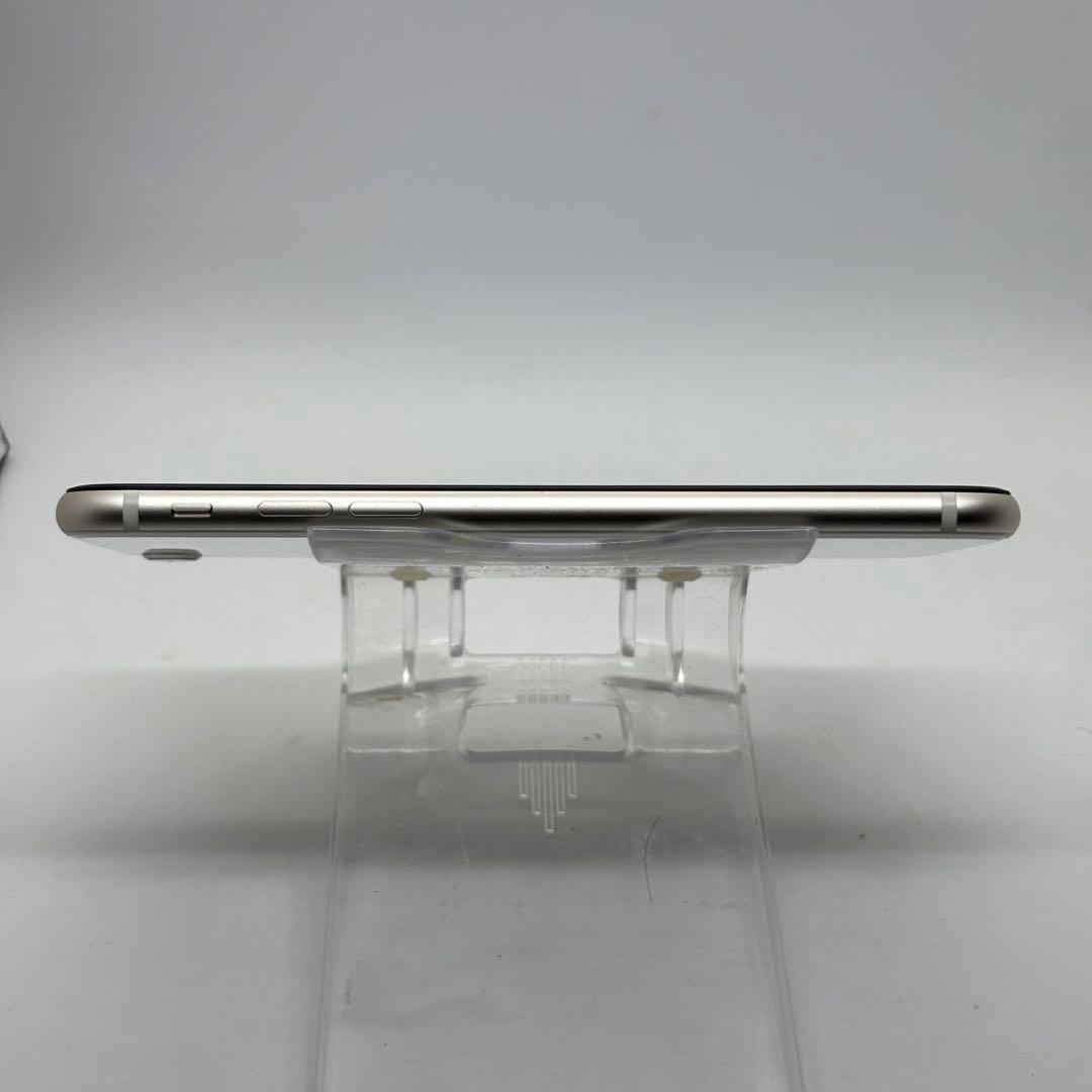 整備済美品 iPhone SE3 128GB 外装新品FB0711018