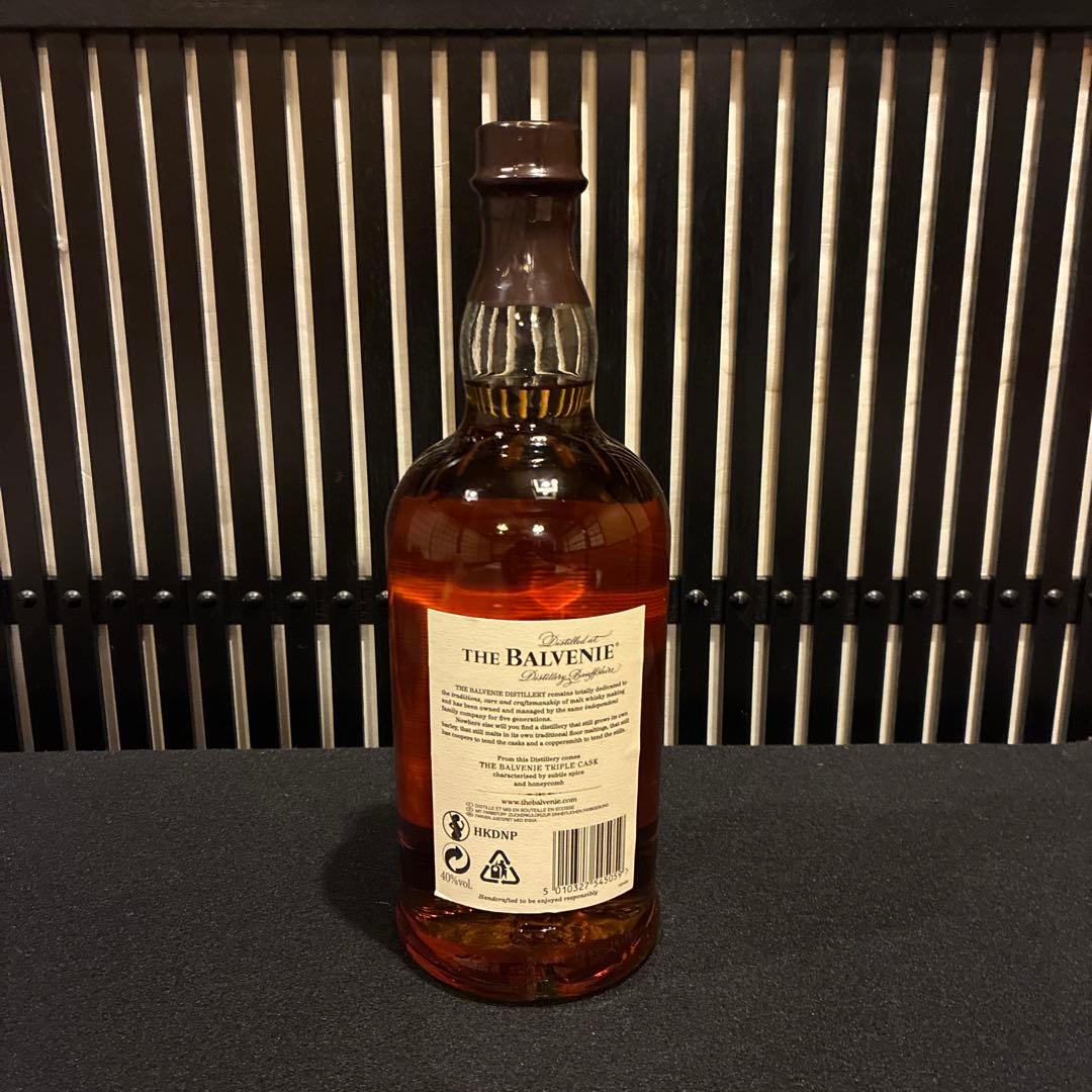 ‪古酒 ヴァルベニー 12年 スコッチ トリプルカスク 箱入り（新品未開封）