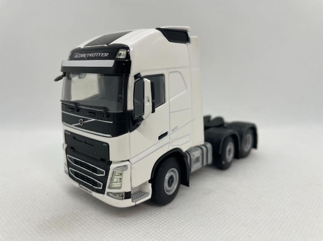 23R-010 WSI 1/50 ボルボ FH4 GLOBETROTTER XL