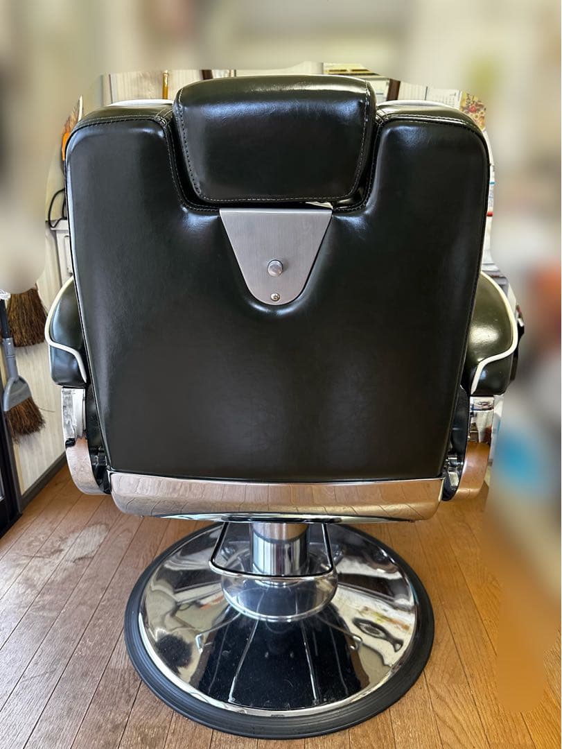 理容椅子　バーバーチェア
