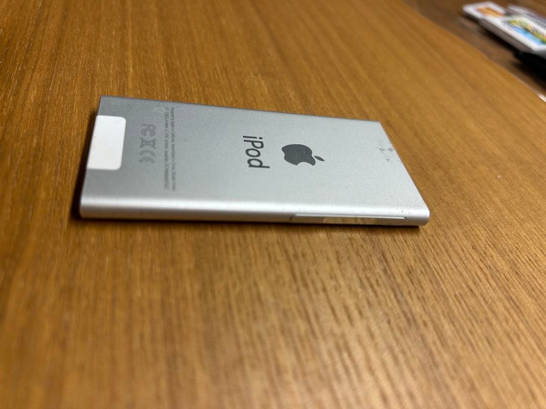 Apple iPod nano 第7世代　16GB