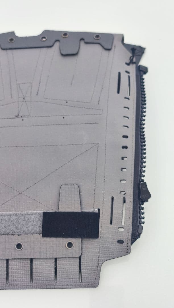 個人装備 VOLK ZIP-ON BACK PANEL V2 WG