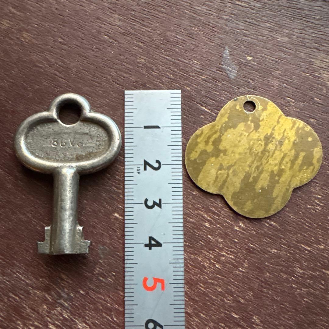 US ANTIQUE／JUNK KEY-CHAIN