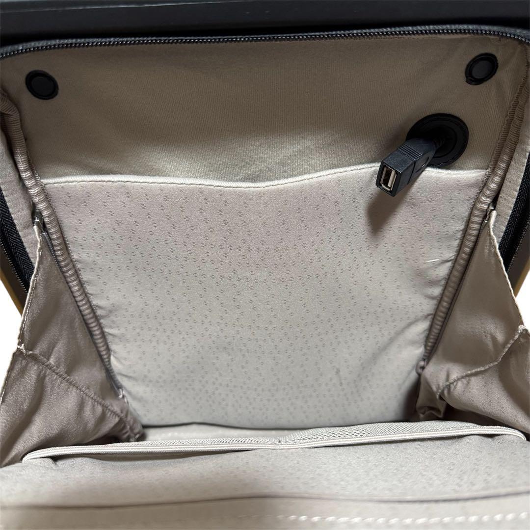 多機能スーツケースKABUTO サイズ変更可能！レインカバー付