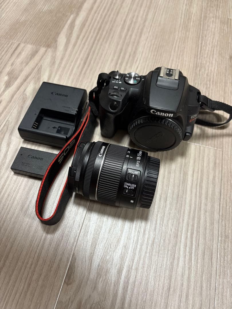 Canon EOS Kiss10 デジタル一眼レフカメラ 本体とレンズ付き