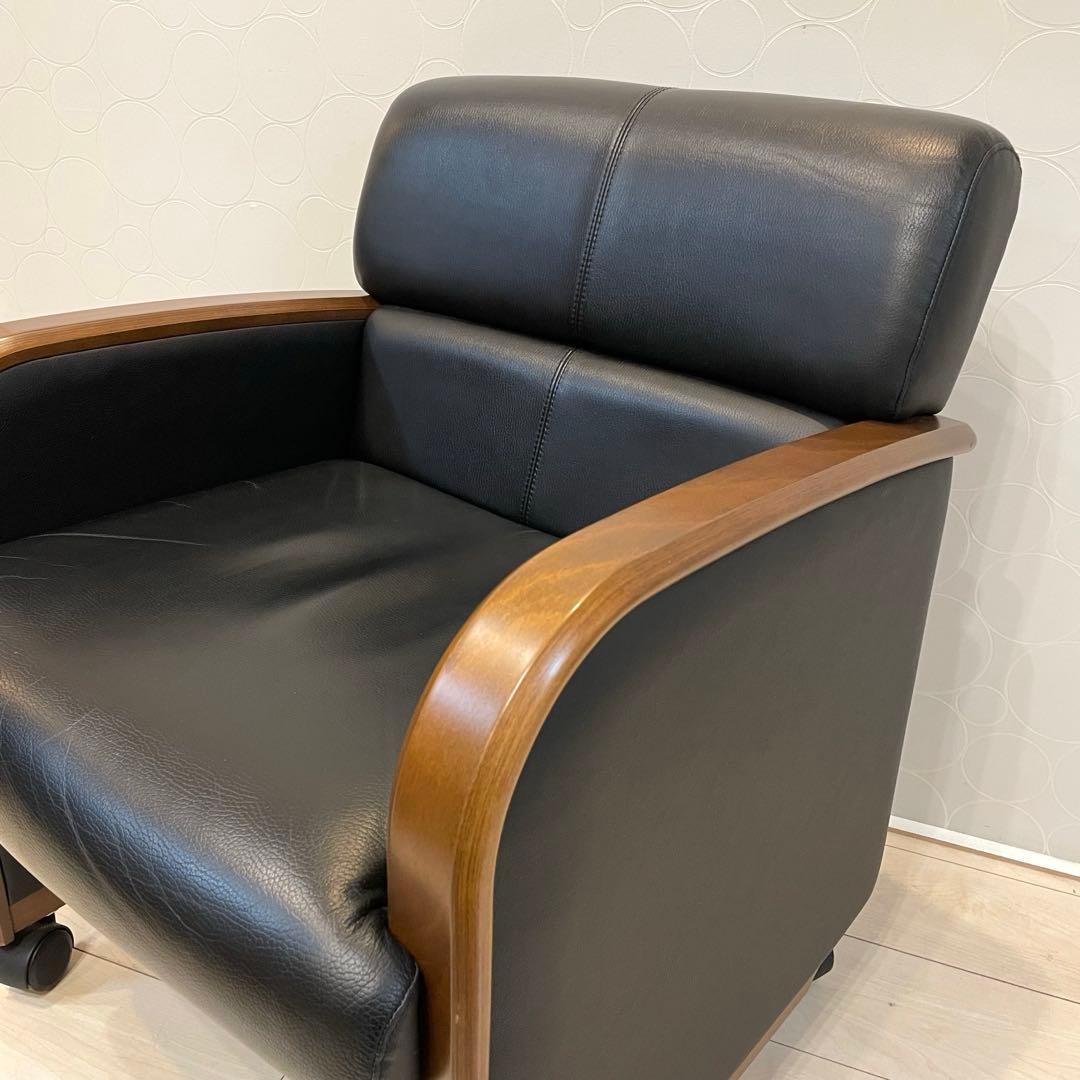 【美品】KOKUYO EARA ミーティングチェア 椅子 木肘 キャスター付 ②