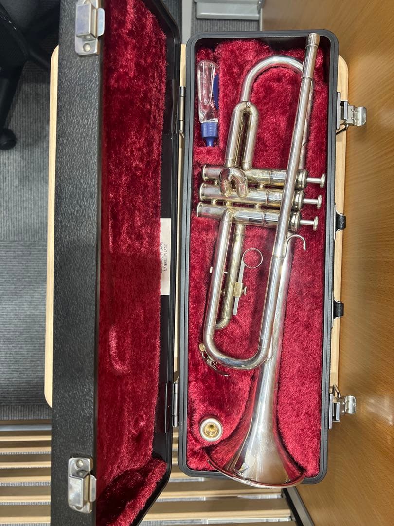 トランペット　YAMAHA YTR1335 シルバー　銀