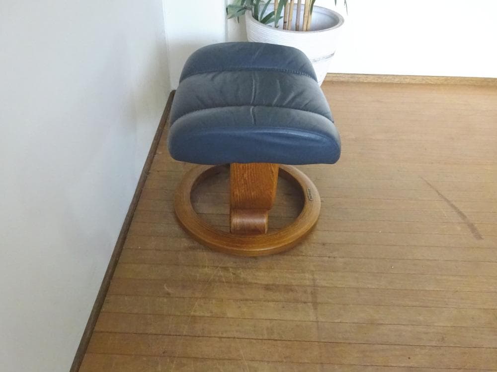 エコーネス　ストレスレス　オットマン　フットスツール　本革　北欧　ノルウェー