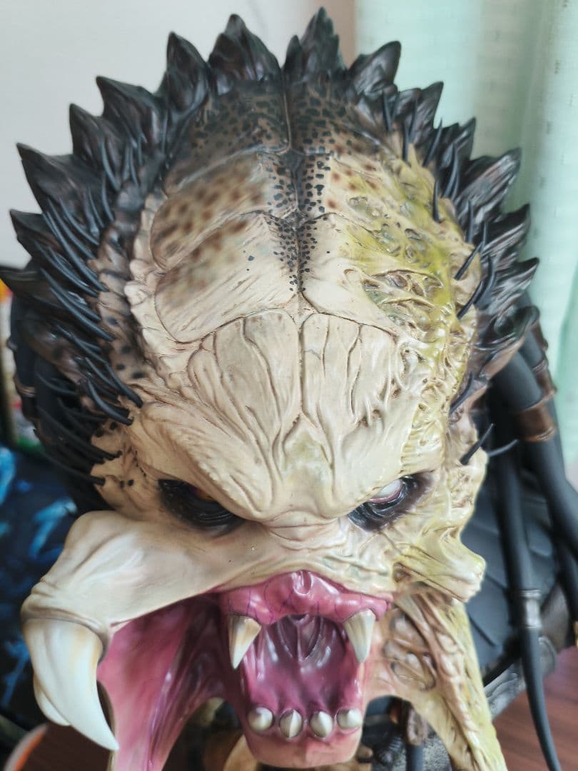 サイドショー製ウルフプレデターバストゆっさゆっさ