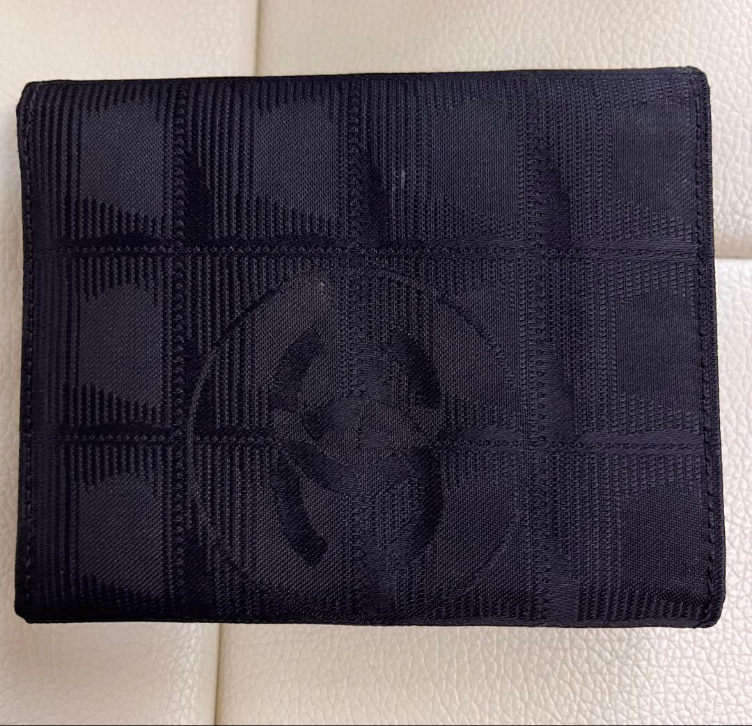 CHANEL 三つ折り財布　ブラック