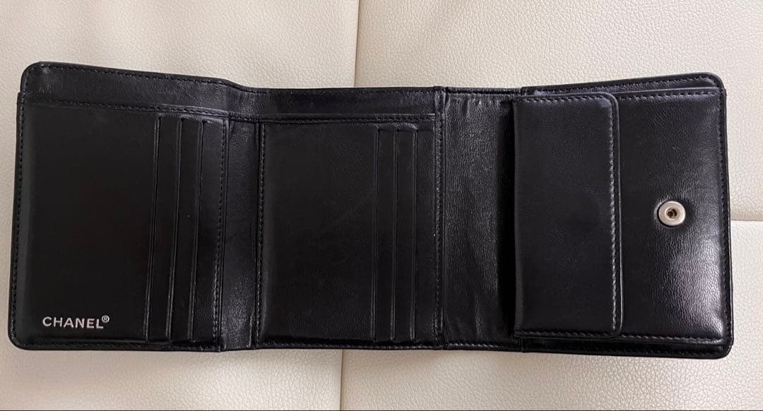CHANEL 三つ折り財布　ブラック