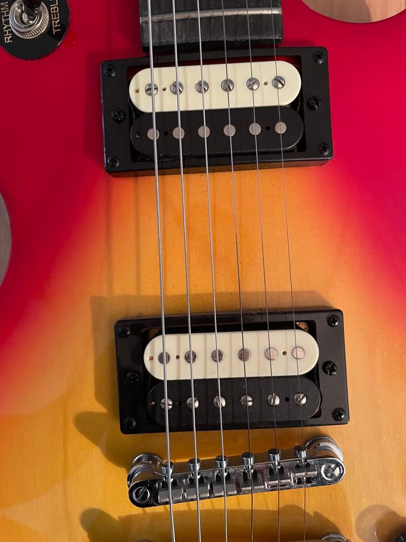 美品Epiphone Les Paul studio LT純正ケース、ストラップ