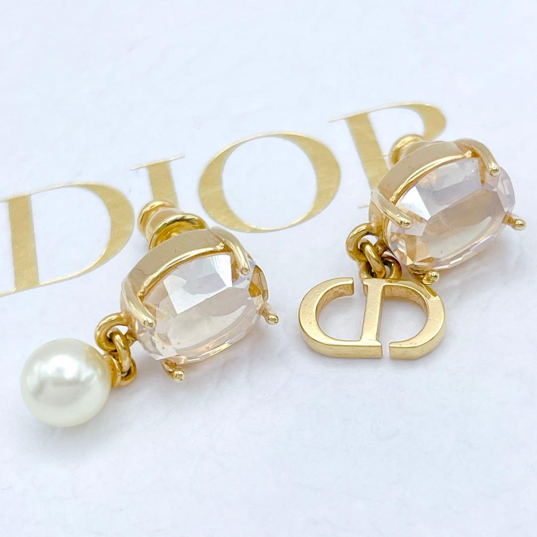 Christian Dior ピアス　CD NAVYストーン　パール　ゴールド