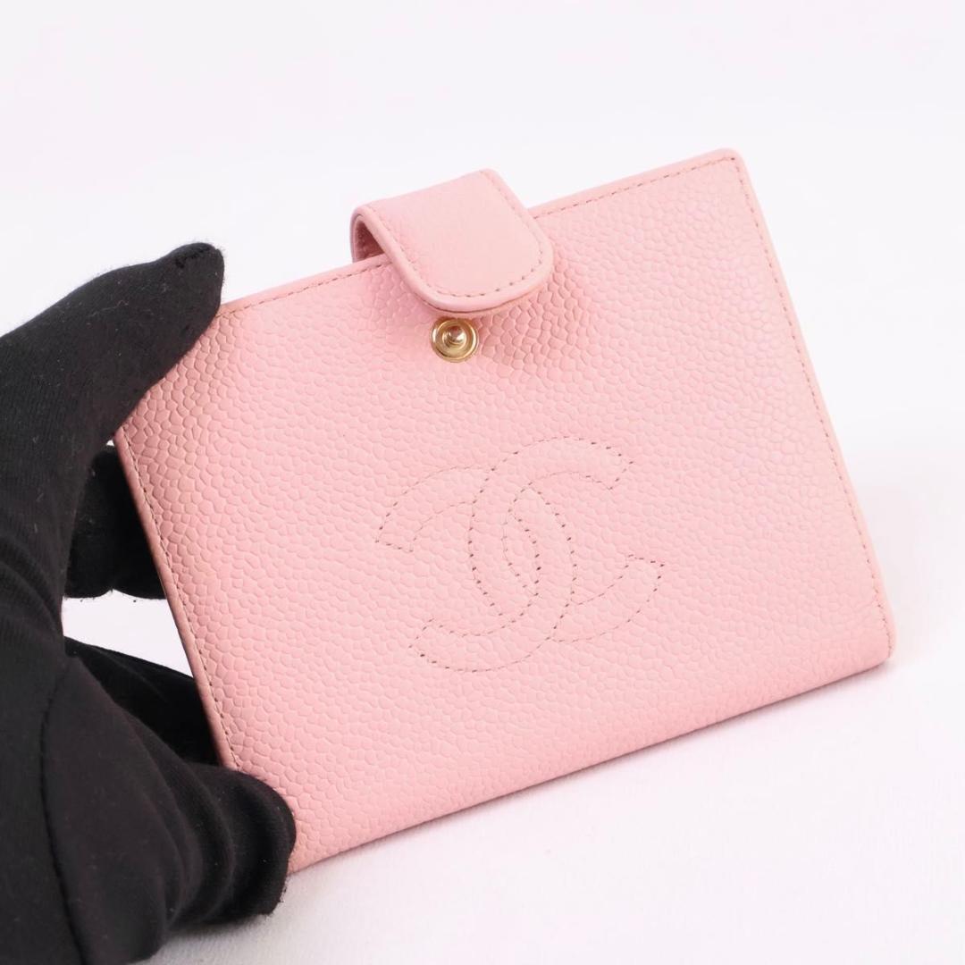 【極美品】CHANEL がま口二つ折り財布　ココマーク　キャビアスキン　ピンク