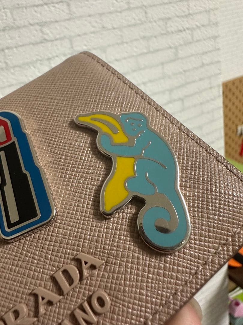 プラダ　PRADA ピンク ベージュ　サフィアーノ