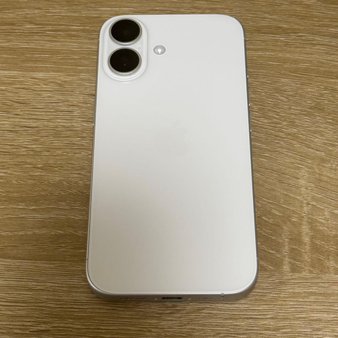 【使用期間４か月！】iPhone16 128GB ホワイト