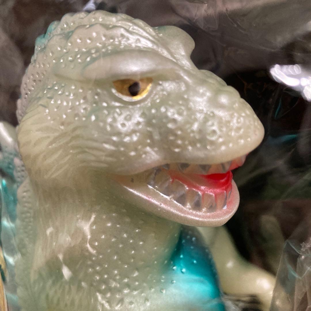 超美品♡希少♡新品♡未開封♡ 2003年キンゴジ　　 1962年TOHOグリーン