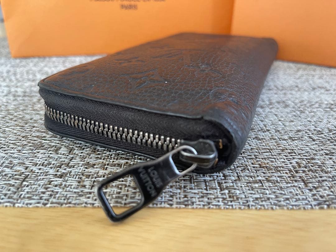 Louis Vuitton ブラックレザー 長財布