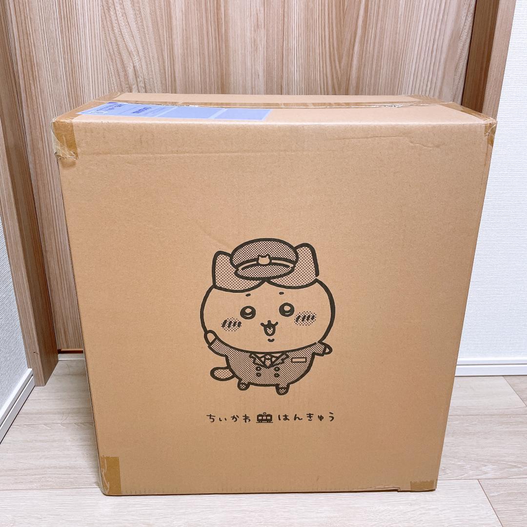 【新品】ちいかわ　阪急電車　BIGぬいぐるみ　ぬいぐるみ　ハチワレ