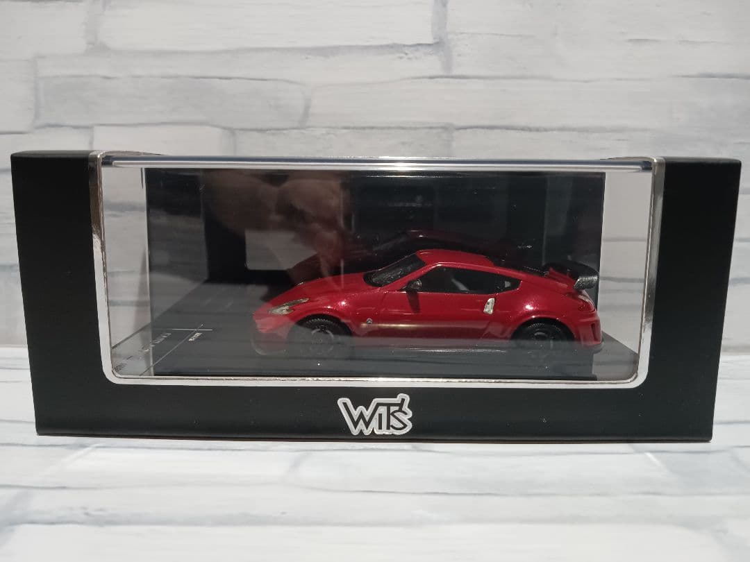 1/43　日産　フェアレディZ　Z34 ニスモ　ミニカー　バイブラントレッド