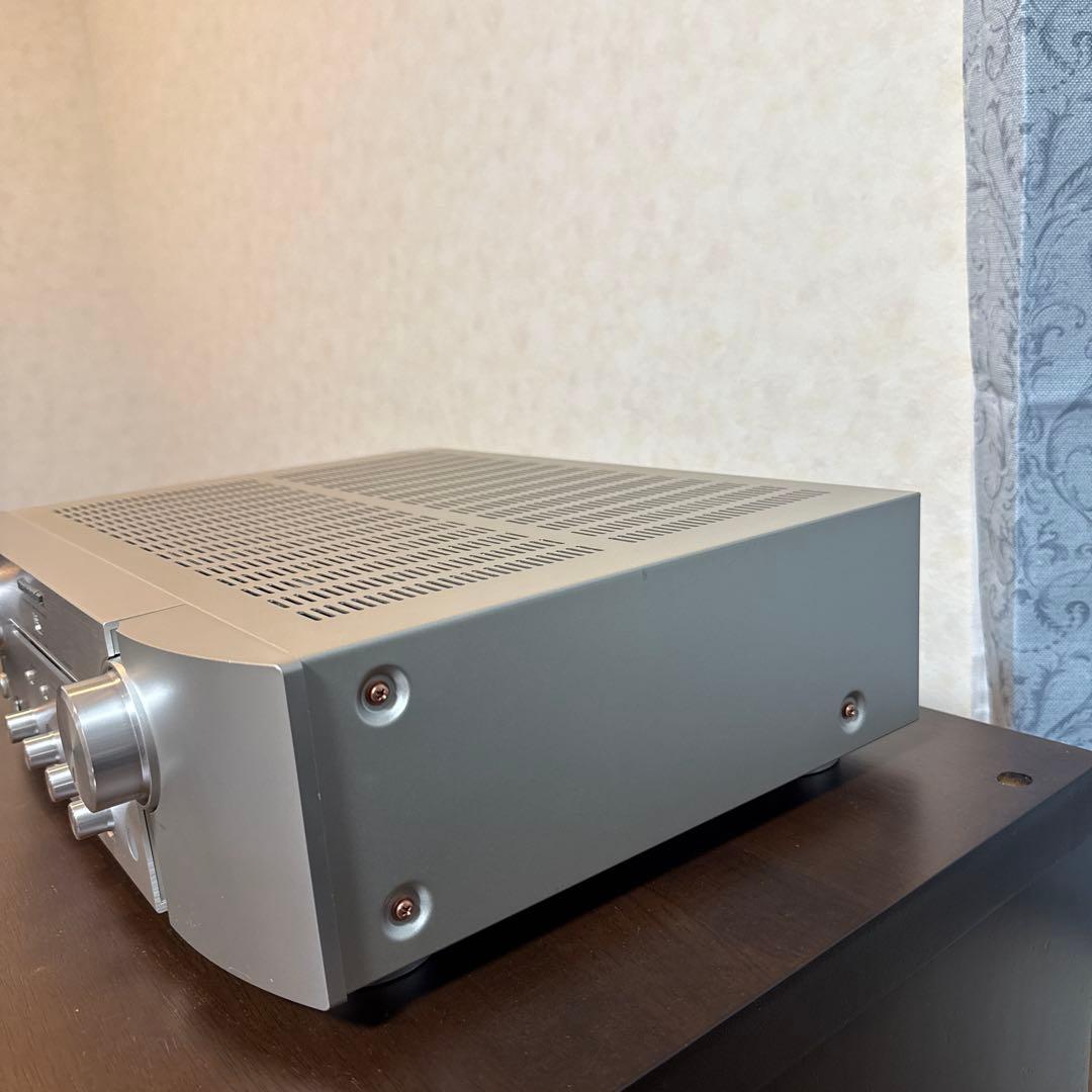 プリメインアンプ シルバー