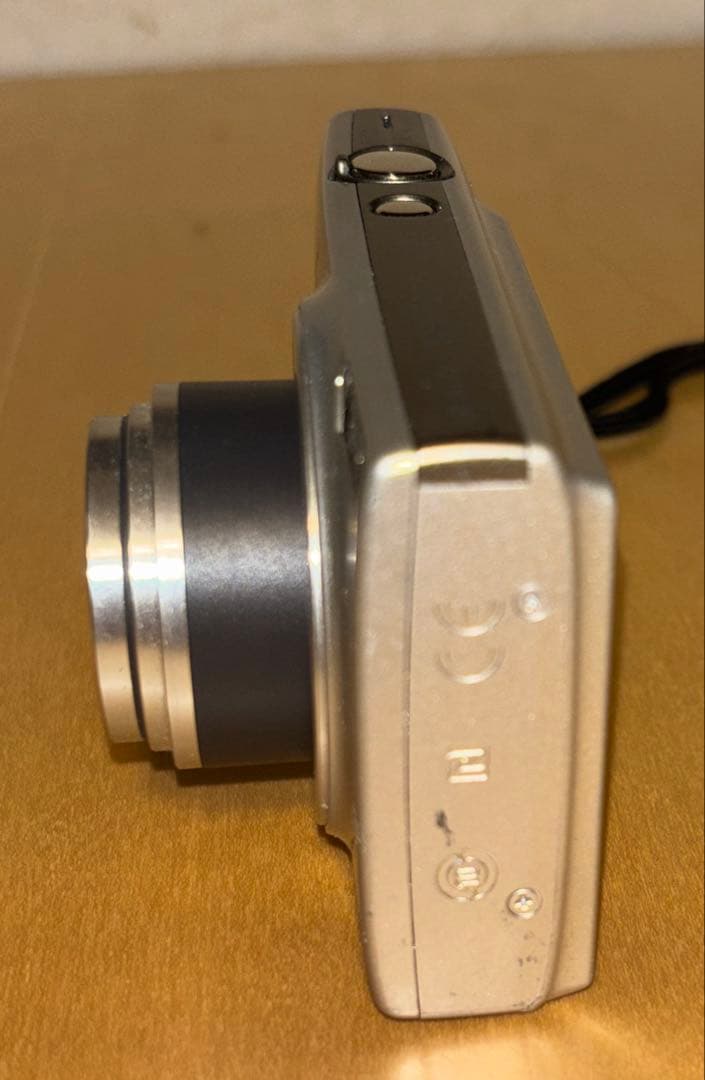 『値下げ』Canon IXY 210 コンパクトデジタルカメラ　動作確認済み