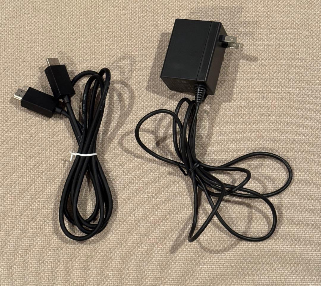 【美品】Nintendo Switch 本体 バッテリー強化版　付属品完備