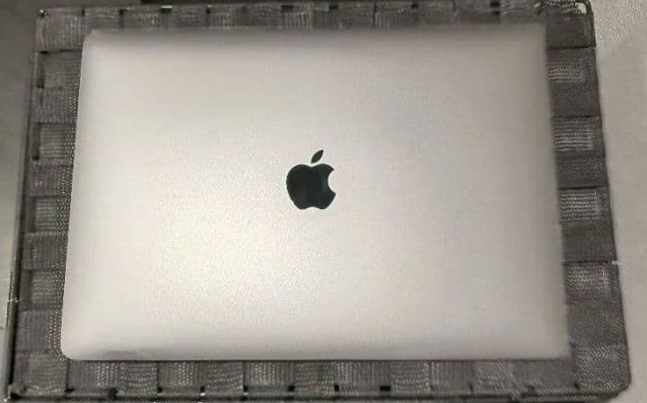 Macbookair 2020 シルバー バッテリー良好