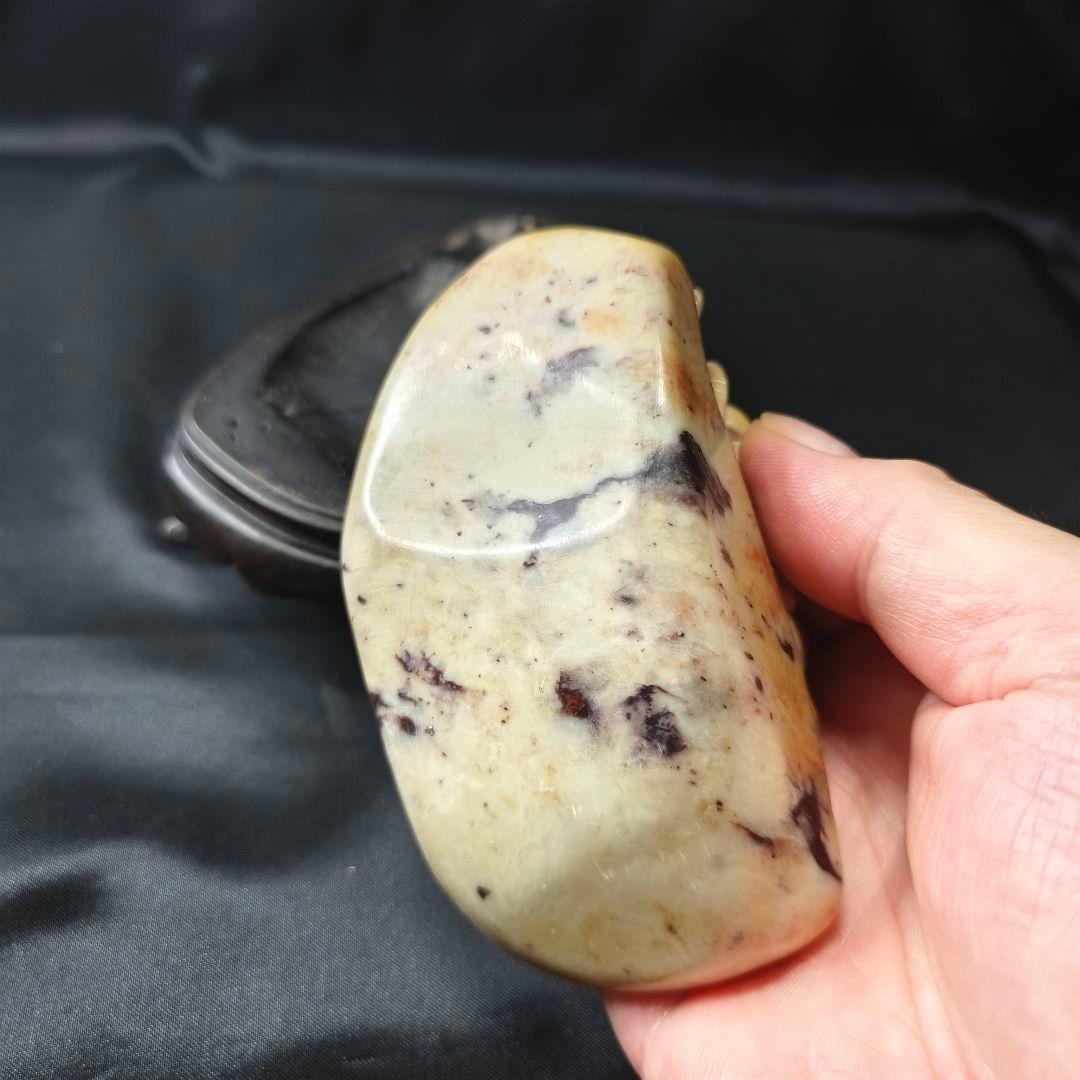 中国骨董 寿山石彫刻 蟹 木彫り台付 時代物 旧家蔵出し コレクター放出美品