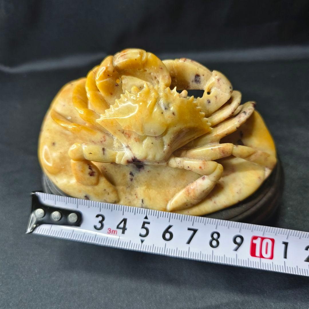 中国骨董 寿山石彫刻 蟹 木彫り台付 時代物 旧家蔵出し コレクター放出美品