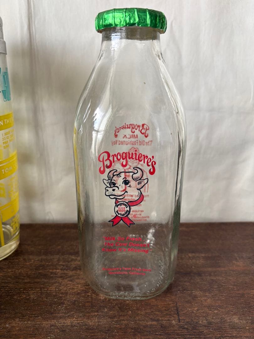 アメリカンビンテージBroqiere's Milk Bottle(キャップ付き)