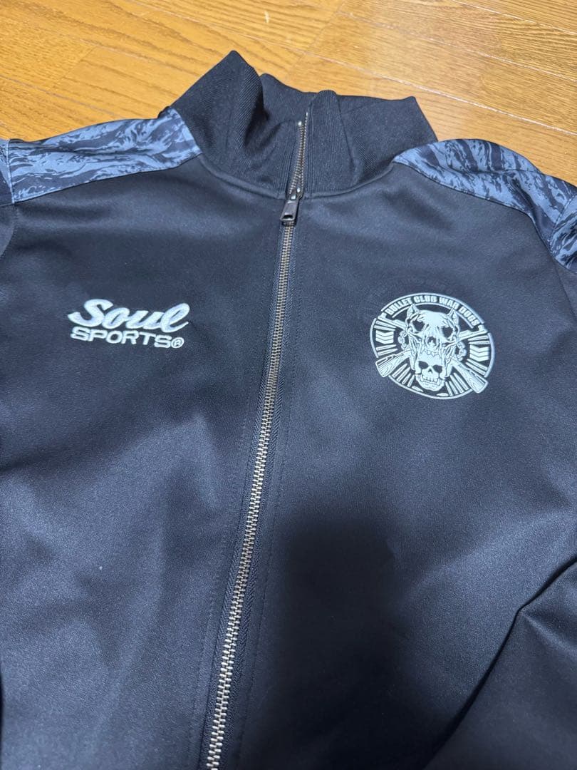 新日本プロレス　BULLET CLUB WAR DOGS ジャージ上下