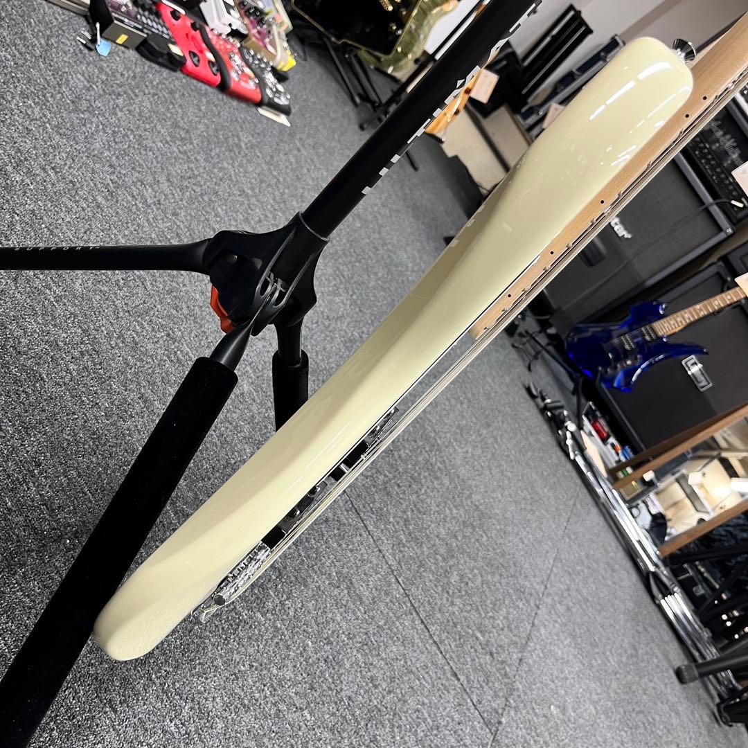 【11171】 Squier Jass Bass V 5弦 ベース ホワイト