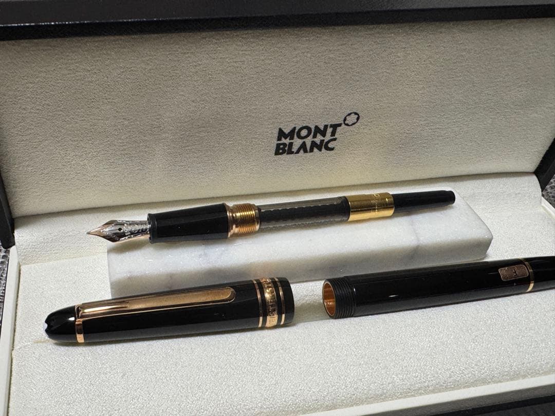 【新品未使用】モンブランローズゴールドコートマイスターシュテュック145 万年筆