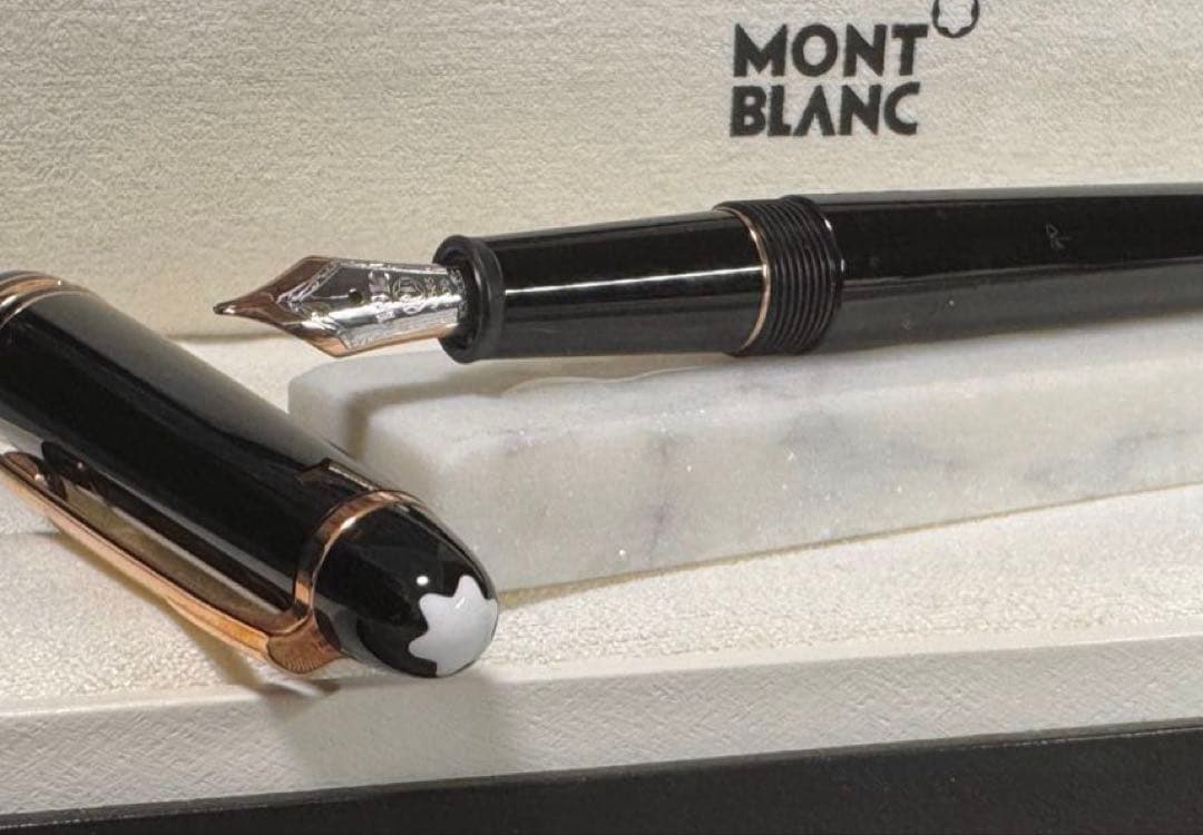 【新品未使用】モンブランローズゴールドコートマイスターシュテュック145 万年筆