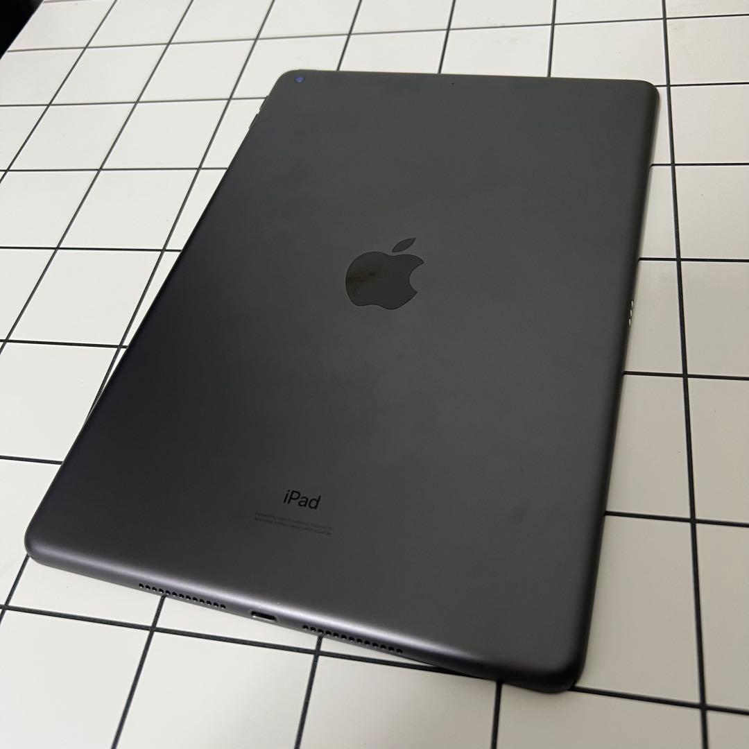 【匿名配送】IPad 第7世代 外箱あり スペースグレー 32GB【美品】